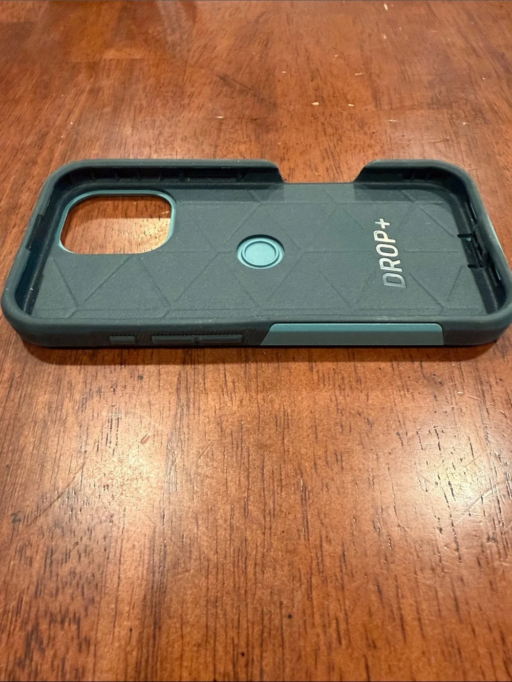OtterBox Commuter Series MagSafe Case in Teal for iPhone 16